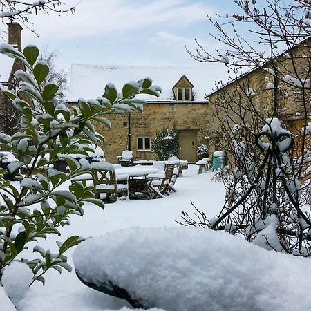 Flowers Barn Villa Daglingworth Esterno foto