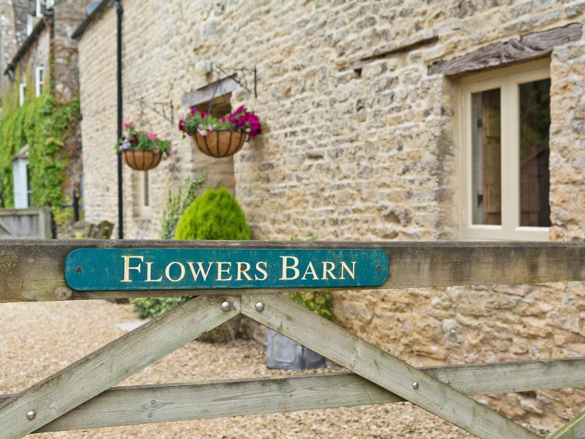 Flowers Barn Villa Daglingworth Esterno foto