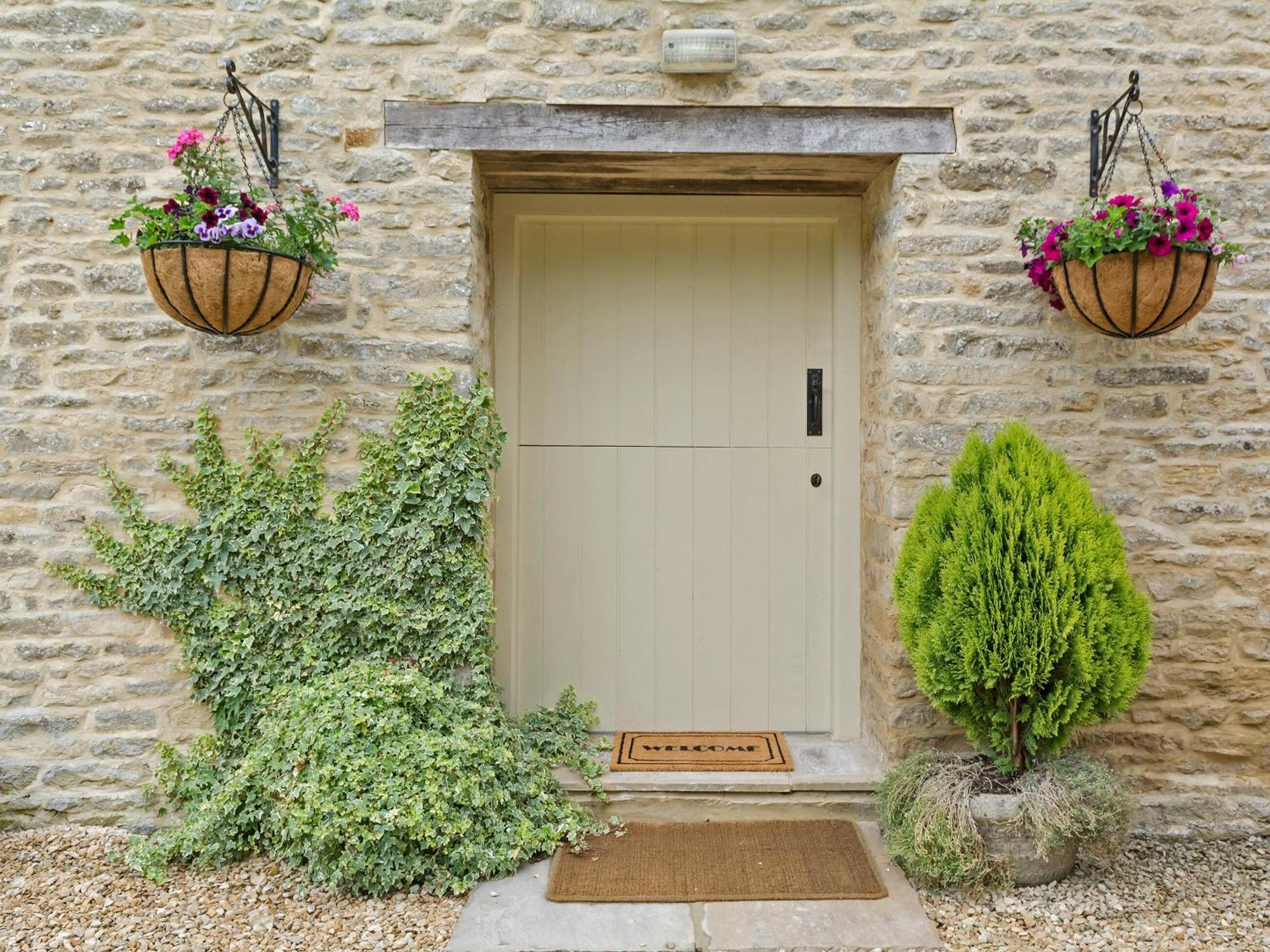 Flowers Barn Villa Daglingworth Esterno foto